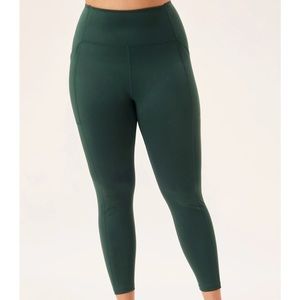 girlfriend collective green compressive pocket legging 23.75 inseam, size Medium